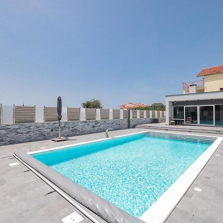 Apartments Nicola With Private Pool 比比涅 外观 照片